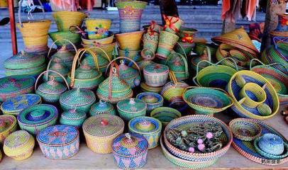 鄉土生金 藏在田間地頭的工藝美術品創業門道